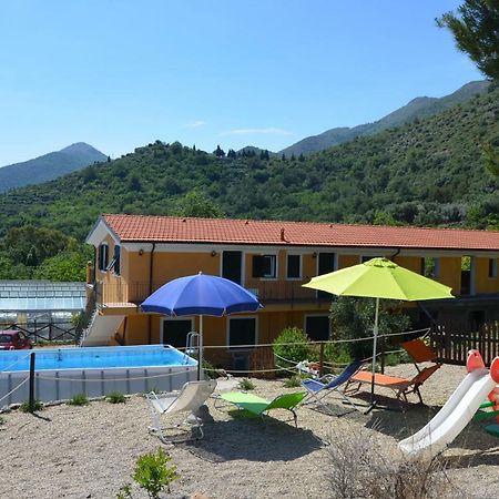 Agriturismo Tendapiccola Ceriale Ngoại thất bức ảnh
